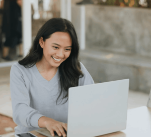10 Best CRM For Small Businesses in 2025 - The Growth Manager (1)